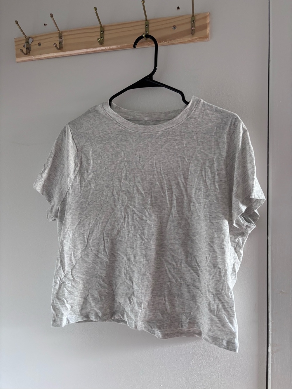 Women's Gray Short Sleeve Crewneck Tee